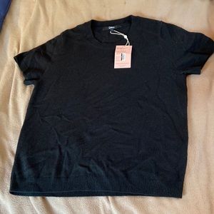 NWT black size large short sleeve sweater 100% cashmere Ptp 19.5in length 23in